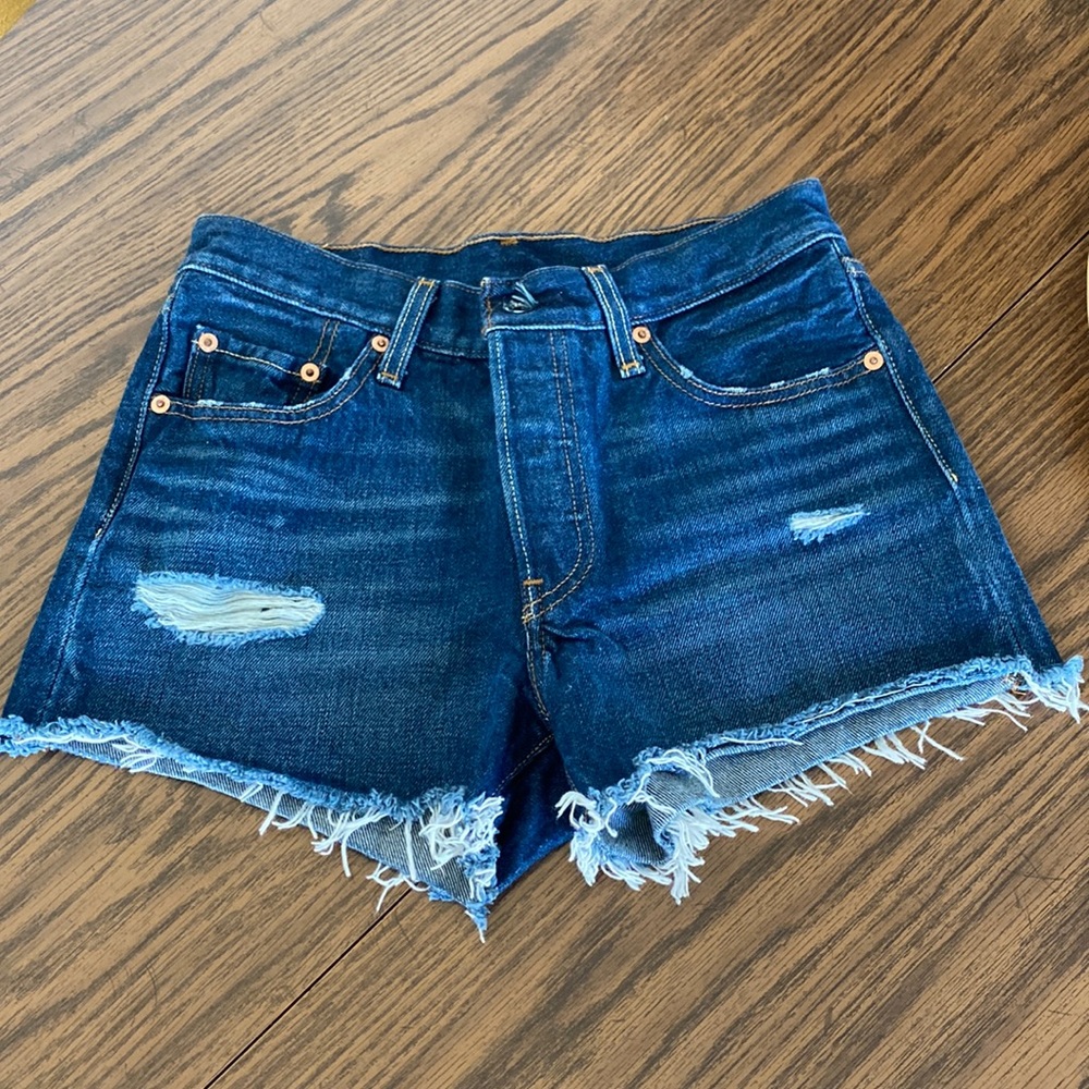 Levi shorts! Size 25! Dark jean shorts!